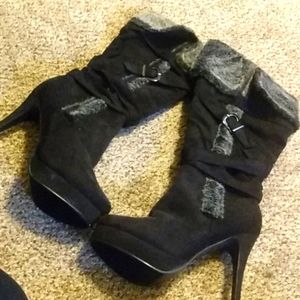 Women's size 10 black highheels